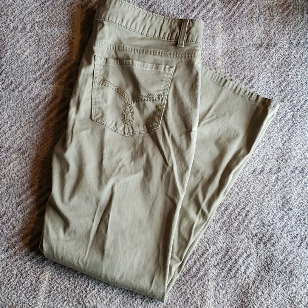 Riders by Lee Straight Leg Khaki pants